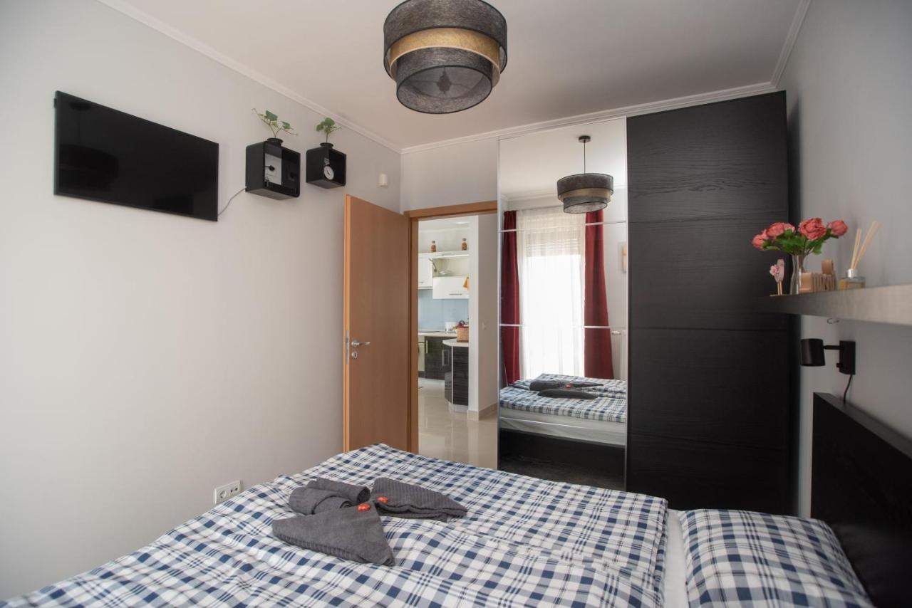 Sunny Home Near Bud With 2Br, Ac And Free Parking Vecsés Exterior photo