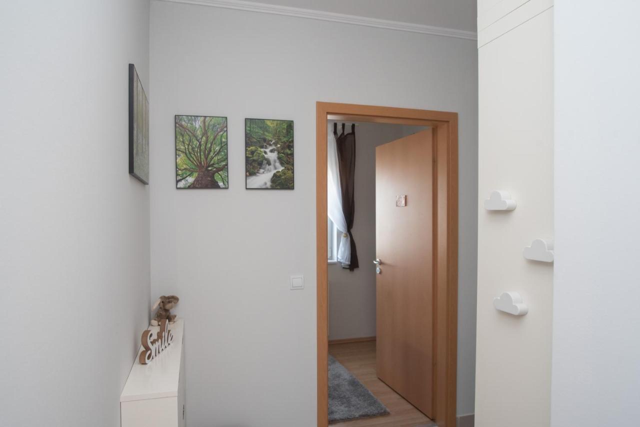 Sunny Home Near Bud With 2Br, Ac And Free Parking Vecsés Exterior photo